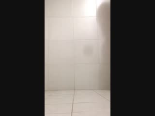 in the bathroom pussy na i stings